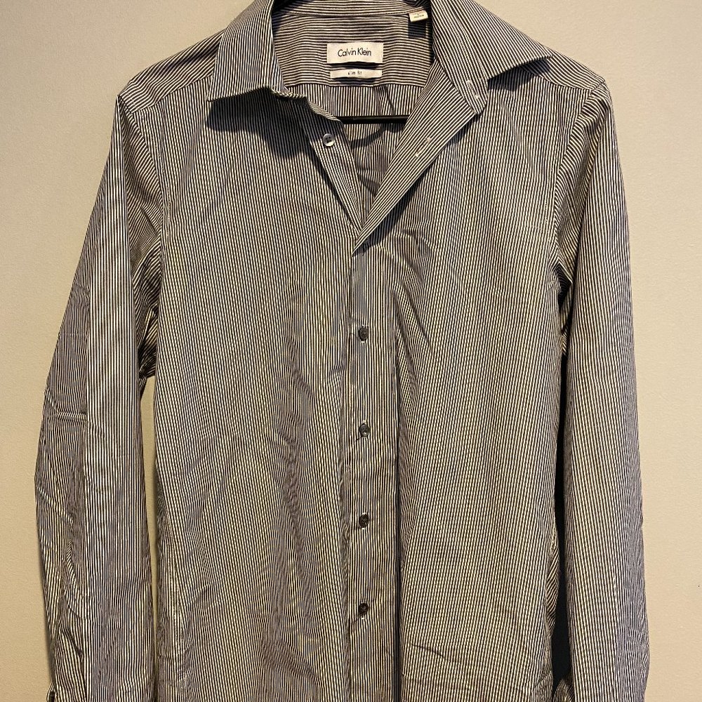 Calvin Klein Slim Fit Dress Shirt - Small 32/33